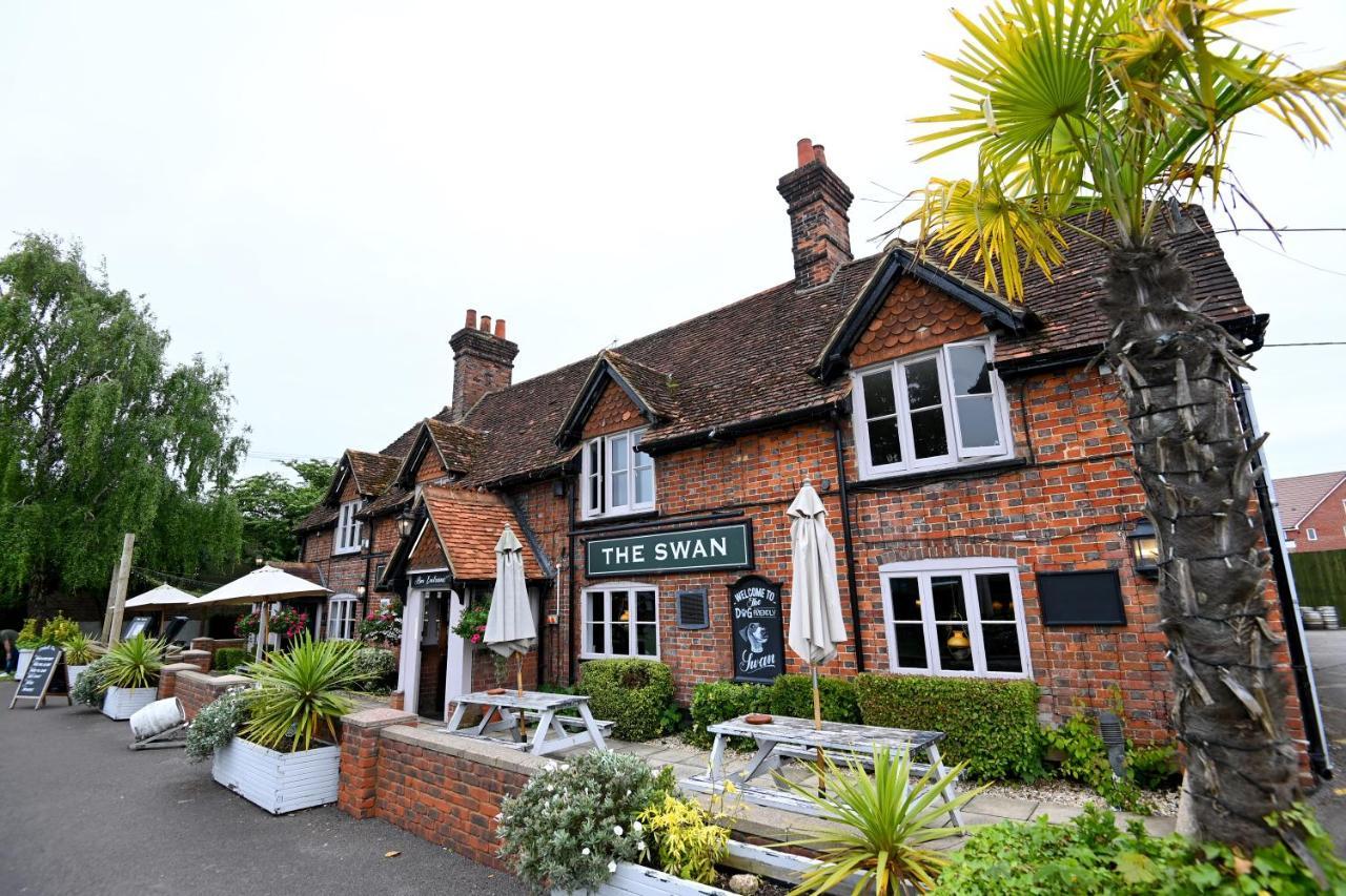 Swan, Thatcham By Marston'S Inns Dış mekan fotoğraf